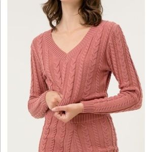 Cable Knit‎ Cropped Sweater